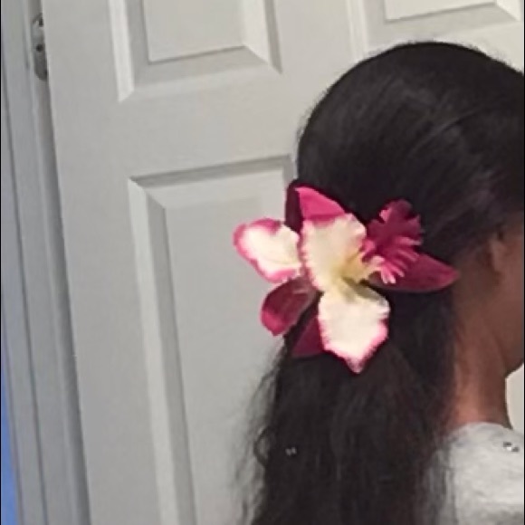 Orchid silk flower hair piece - Picture 4 of 5
